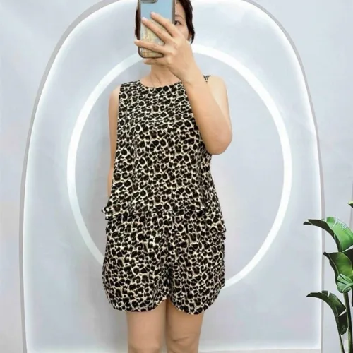 Đồ bộ vải tonl quần đùi có nút phía sau lưng