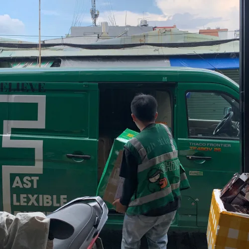 Đồ trang trí nhiều mẫu.