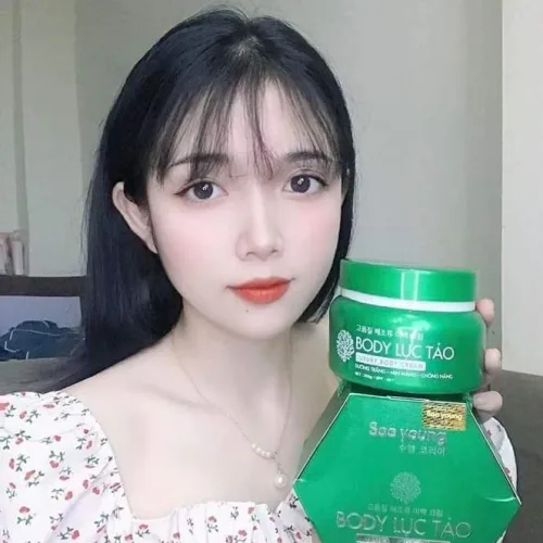 Feedback kem body lục tảo Soo Young - siêu phẩm quốc dân 2021