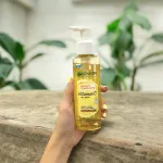 Gel Sữa Rửa Mặt Garnier Sạch Dịu Nhẹ Bright Complete Vitamin C Gel Wash 120ml