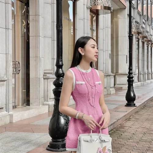 jiumsuit bố baby sát nách