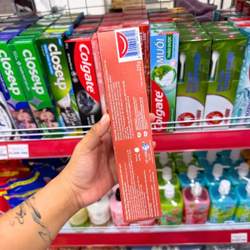Kem Đánh Răng Colgate Maxfresh Hương Đào Mát Lạnh 225g + Bàn Chải Lông Mềm