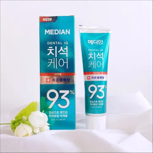 Kem Đánh Răng Median Màu Xanh Ngọc Dental IQ 93%  Tartar Protection Toothpaste Gum 120g