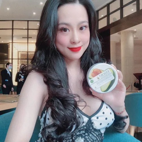 KEM BODY BƠ giúp da bật tone sau 10 ngày sử dụng