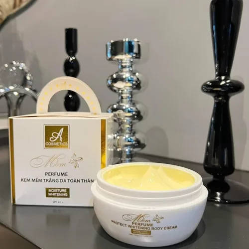 Kem Body Mềm A Cosmetics hay còn được gọi với cái tên gần gũi là Kem Body Chữ A với chất kem cải tiến xuất sắc