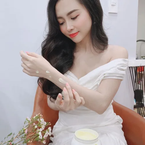 Kem body mềm A dưỡng trắng da đỉnh cao