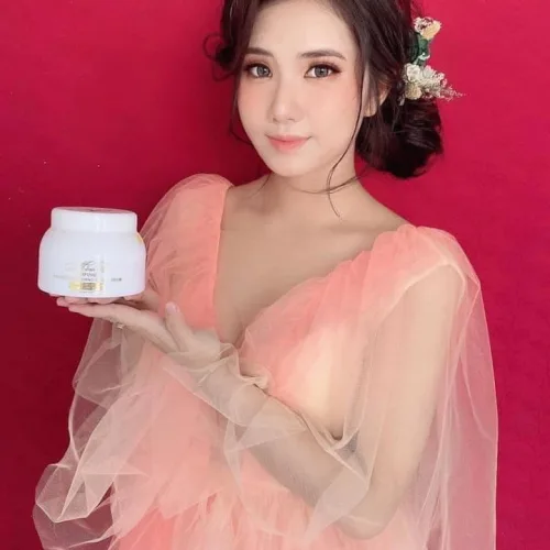 Kem body Mềm đặc biệt thơm như mối tình đầu