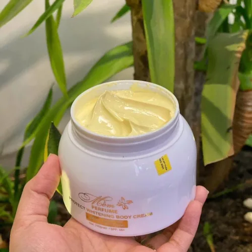Kem body mềm nước hoa dưỡng trắng da trung bình sau 10 ngày