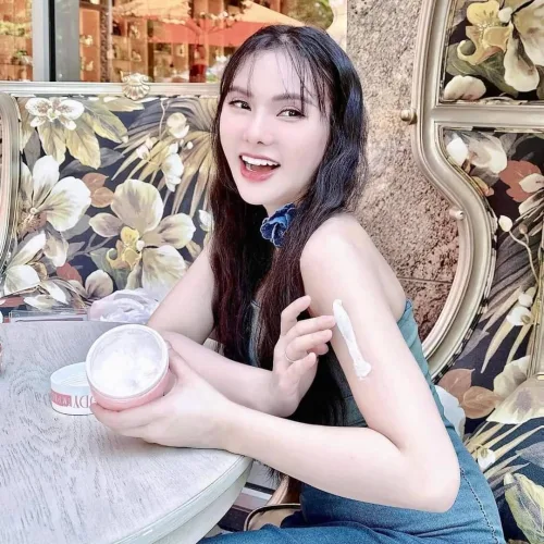 Kem Body Thu Thủy Improve Be Bereovi