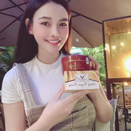 Kem body VIP white với công thức làm trắng chuyên sâu