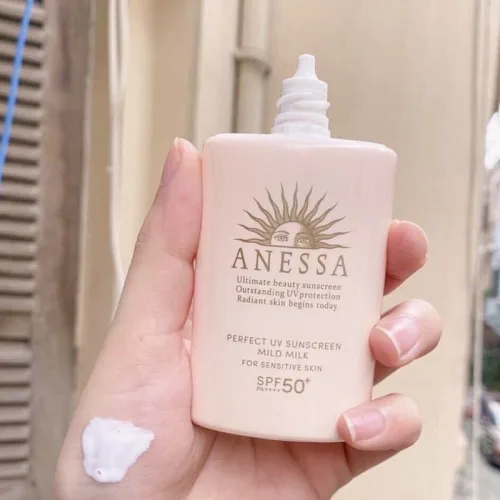 Kem Chống Nắng Anessa Hồng Perfect UV Sunscreen Mild Milk SPF50+/PA++++ Cho Da Nhạy Cảm & Da Trẻ Em 60ml