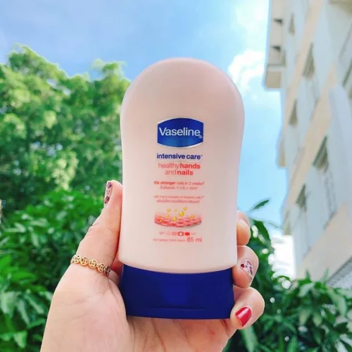 Kem Dưỡng Da Và Móng Tay Vaseline Thái Lan 85ml