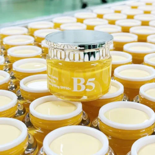 Kem Dưỡng Sáng Da B5 Hatagold Cosmetics Màu Vàng 10g