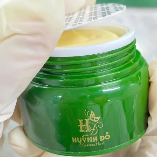 Kem Dưỡng Trắng Nách Huỳnh Đỗ Cosmetics 20g - Tặng 1 Chai Xịt Khử Mùi Hôi 30ml