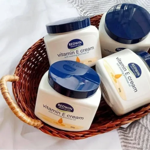 Kem dưỡng vitamin E  Redwin Úc hũ 300g cho da mướt mát mùi thơm dịu dịu