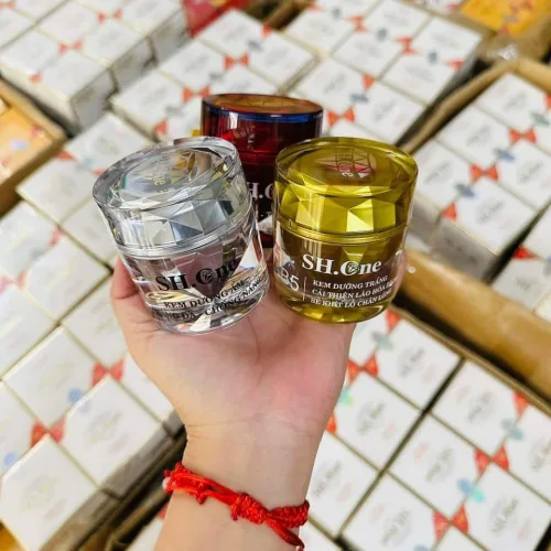 Kem Face SH One B5 Màu Vàng Dưỡng Trắng Cải Thiện Lão Hoá Da