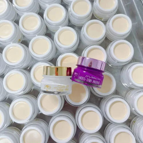 Kem Face Son Cosmetic Tím 10g Giúp Hỗ Trợ Giảm Thâm Nám Tàn Nhang - Phiên Bản Cũ