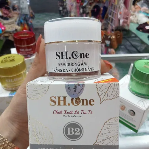 kem SH B2 Lá Tía Tô dưỡng ẩm da và chống nắng