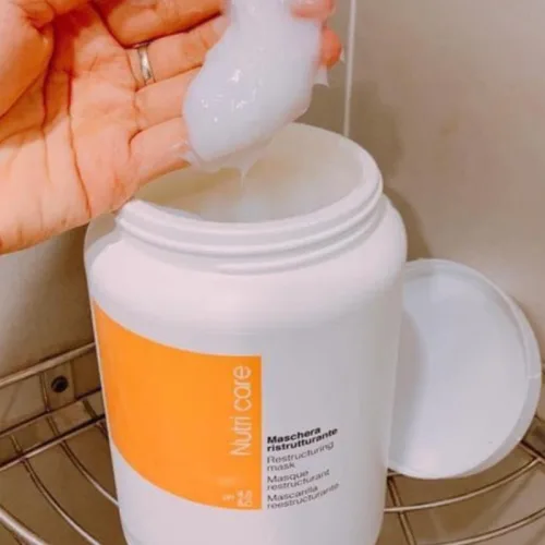 Kem Ủ Tóc Fanola Nutricare Restructuring Mask Hỗ Trợ Phục Hồi Tóc Hư Tổn 1500ml