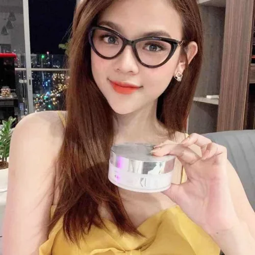 Kém xinh cũng chả sao nhưng da thì nhất định phải trắng