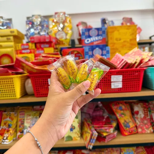Kẹo Ngô - Kẹo Bắp Bóc Vỏ Nhân Chảy Hàng Xá 200g/Hộp
