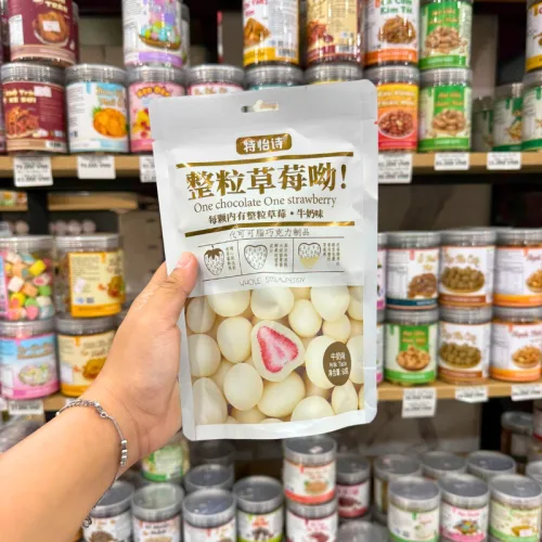 Kẹo Socola Bọc Dâu Tây Thơm Ngon - 4 Vị Socola, Sữa Chua, Hoa Hồng, Matcha 60g