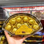 Kẹo Socola Hộp Hình Cánh Quạt HONGYA 10 viên 105g