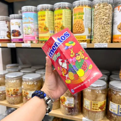 Kẹo Trái Cây Hỗn Hợp MENTOS Hộp Trụ TẾT 105,3g