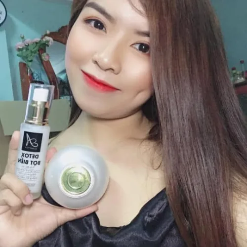 Khách yêu nhà em dùng bộ đôi Detox bọt biển và Kem face Pháp đây!