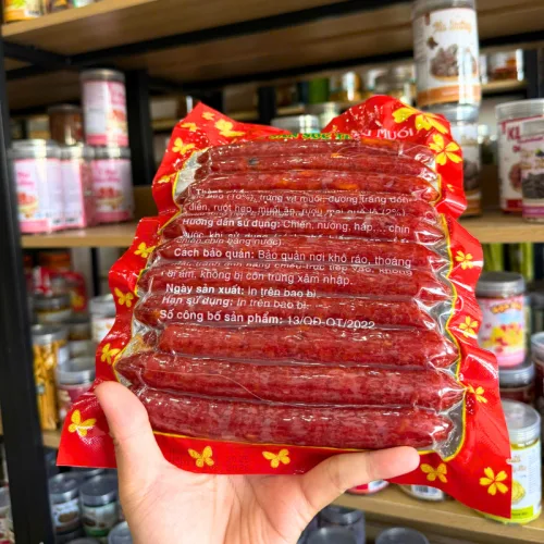 Lạp Xưởng Tôm Trứng Muối Đặc Sản Sóc Trăng Thơm Ngon