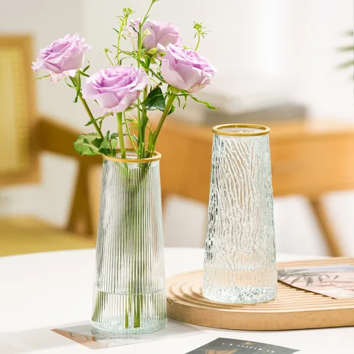 Lọ Hoa Thủy Tinh Trụ Sọc Viền Vàng Lucas 21x7x10cm