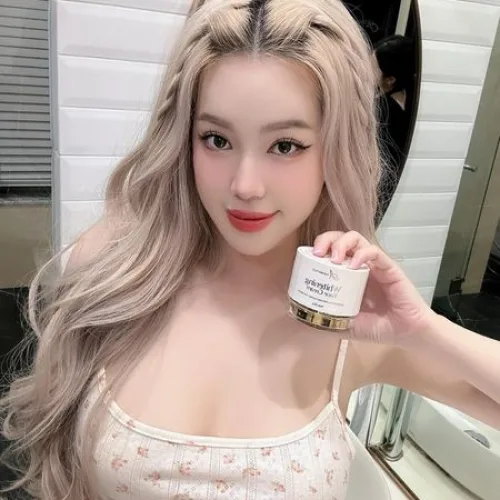 Lọ kem mệnh danh Chiến thần của Acosmetics  Kem dưỡng trắng da mặt Face Pháp