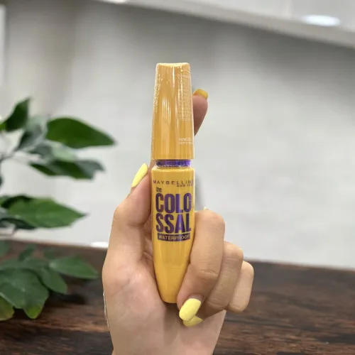 Mascara Dưỡng Dài Mi Maybelline Màu Vàng Colossal Waterproof 9.2ml