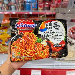Mì Trộn Vị Gà Cay Hàn Quốc SEDAAP 435g - Lốc 5 Gói