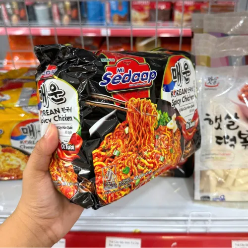 Mì Trộn Vị Gà Cay Hàn Quốc SEDAAP 435g - Lốc 5 Gói