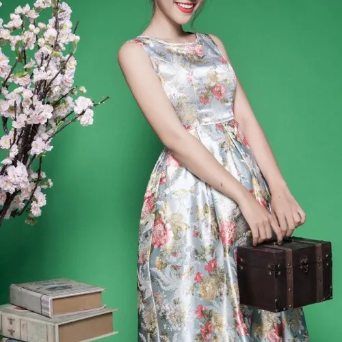 Ngày tết 2021 mặc váy đầm đẹp đảm bảo may mắn cả năm