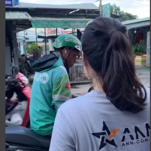 Nhanh tay cũng còn chậm tay cũng còn vì nhà em về sll mỗi ngày