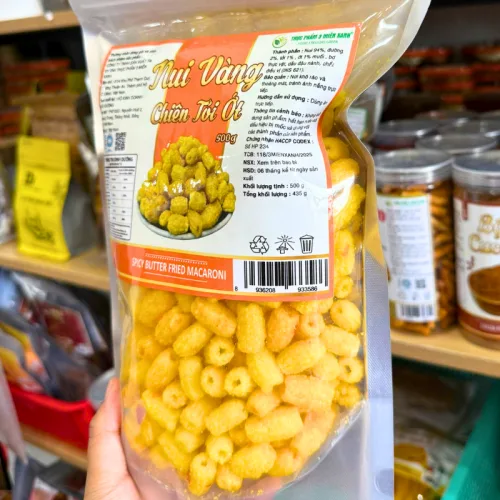 Nui Vàng Chiên Tỏi Ớt Thơm Ngon 500g - Túi Zip
