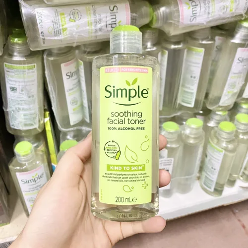 Nước Hoa Hồng Simple Kind To Skin Soothing Facial Toner 200ml