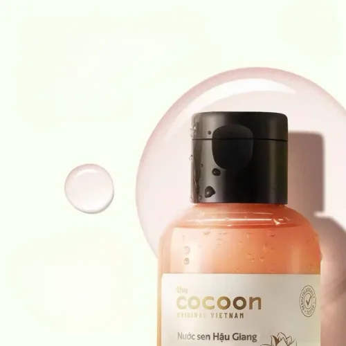 Nước Sen Hậu Giang Toner Cocoon 310ml Dành Cho Da Nhạy Cảm - Hỗ Trợ Cấp Ẩm Phục Hồi Da