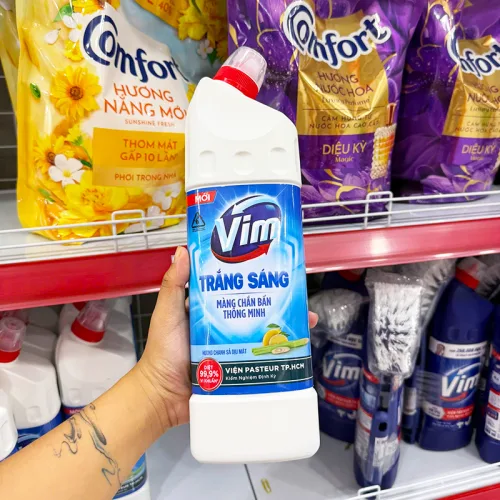 Nước Tẩy Bồn Cầu Vim Hương Chanh Sả Dịu Mát 880ml - Chai Màu Trắng