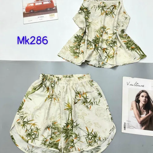 Đồ bộ áo hai dây quần đùi vải tonl hình hoa cỏ khác nhau