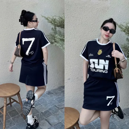 Đồ bộ áo thun chân váy thể thao in số 7