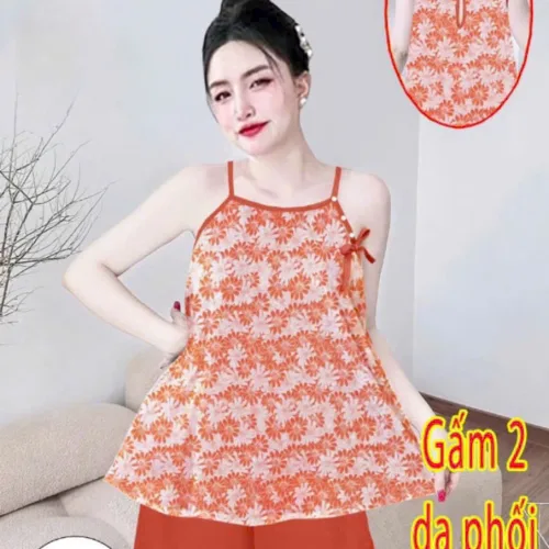 Đồ bộ gấm phối lụa mờ quần đùi trơn áo yếm 2 dây có nút trung