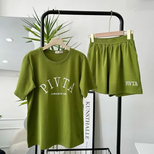 Đồ bộ gân tăm  quần đùi áo tay ngắn in chữ PIVITA