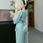 Đồ bộ quần dài áo tay lỡ in hình nhiều hoa sen khác nhau