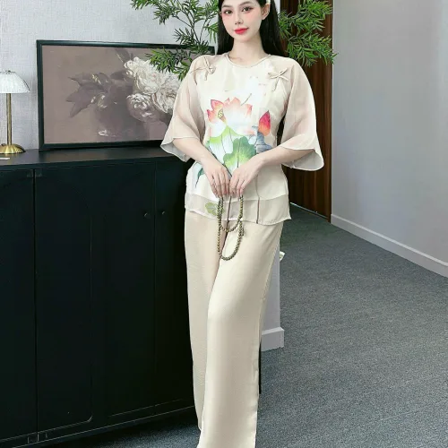Đồ bộ quần dài áo tay lỡ in hình nhiều hoa sen khác nhau