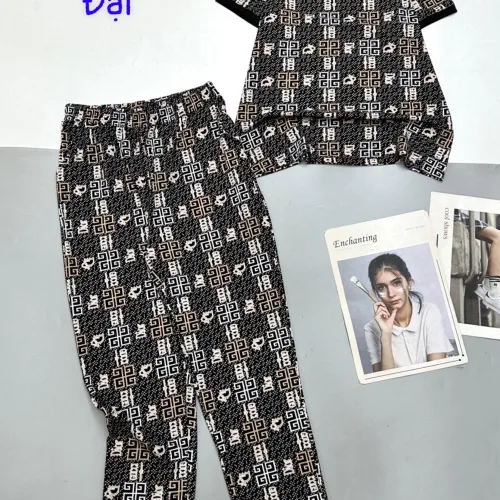 Đồ bộ quần dài áo tay ngắn cổ tròn nhiều hoạ tiết