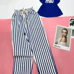Đồ bộ quần dài sọc áo yếm in chữ