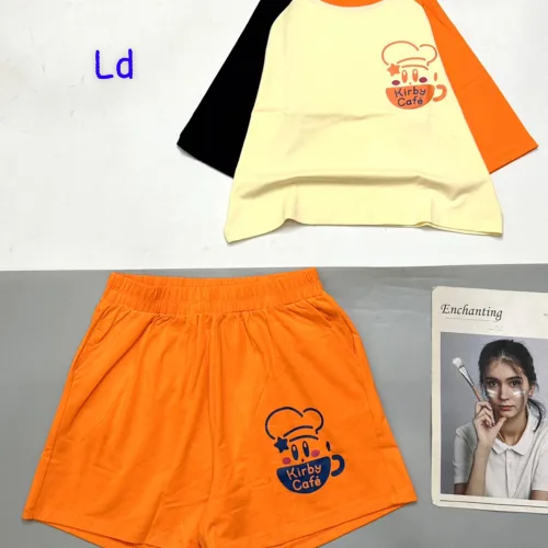 Đồ bộ quần đùi  áo crop top in hình ly nước